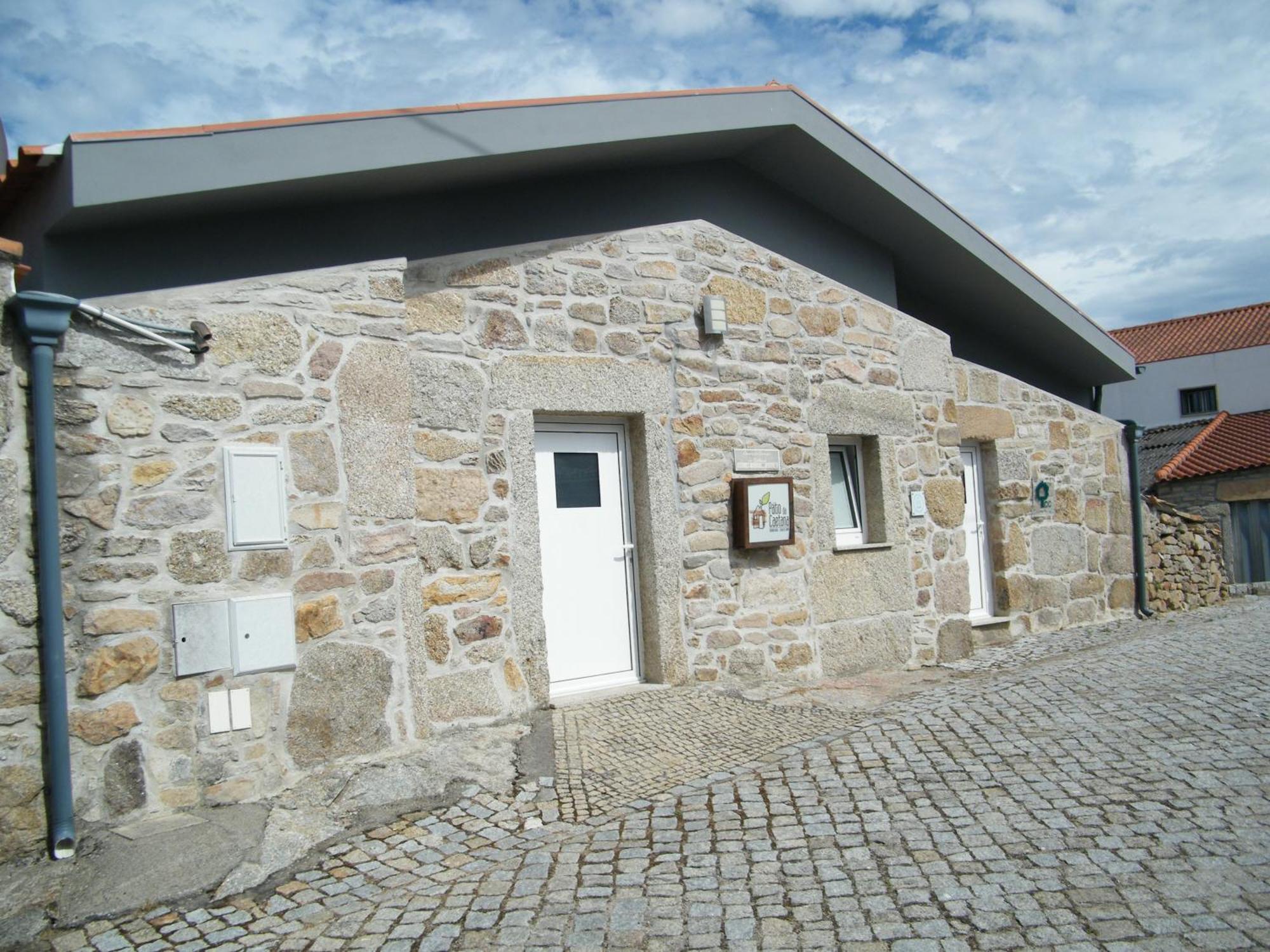 Gasthaus Patio Da Caetana Freineda Exterior foto