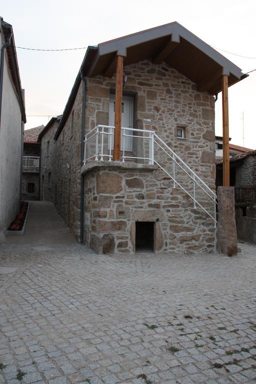 Gasthaus Patio Da Caetana Freineda Exterior foto